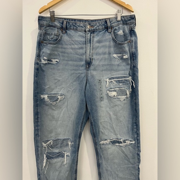 American Eagle Mom Straight Distressed Jeans 16 - Picture 2 of 10